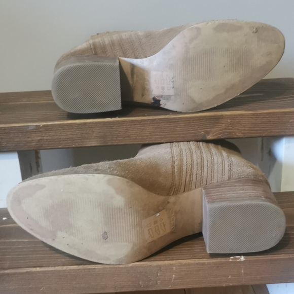 Aldo Suede Ankle Boot - Picture 3 of 5